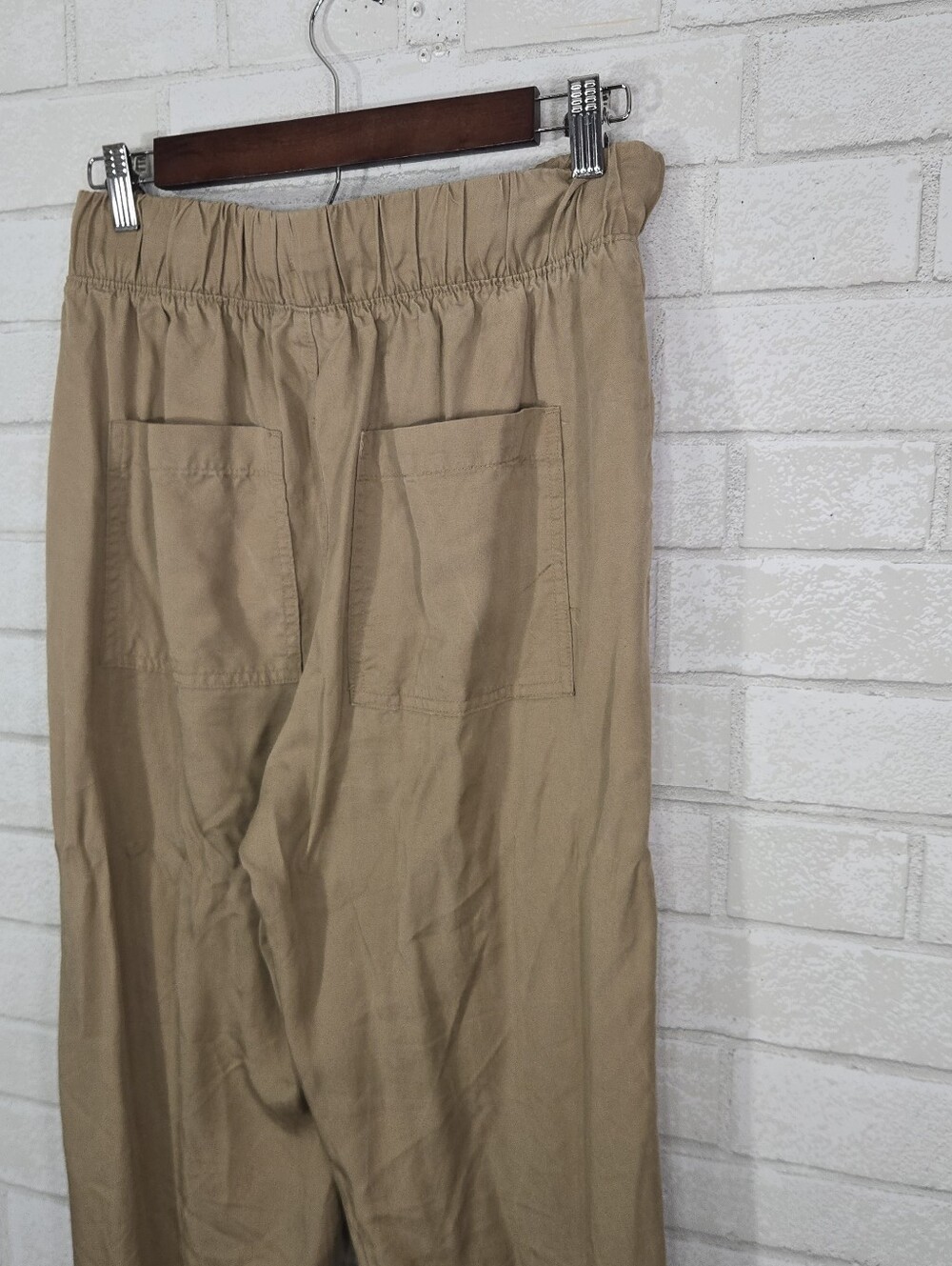 Universal Thread tan joggers - Picture 10 of 15